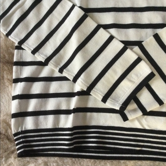🆕 Jones New York Striped Sweater Top 🖤🦢 - Picture 3 of 10